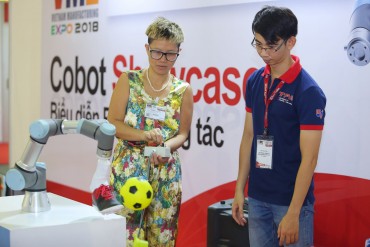 Robot hợp tác và tương lai của ngành tự động hóa Việt Nam Robot hợp tác và tương lai của ngành tự động hóa Việt Nam